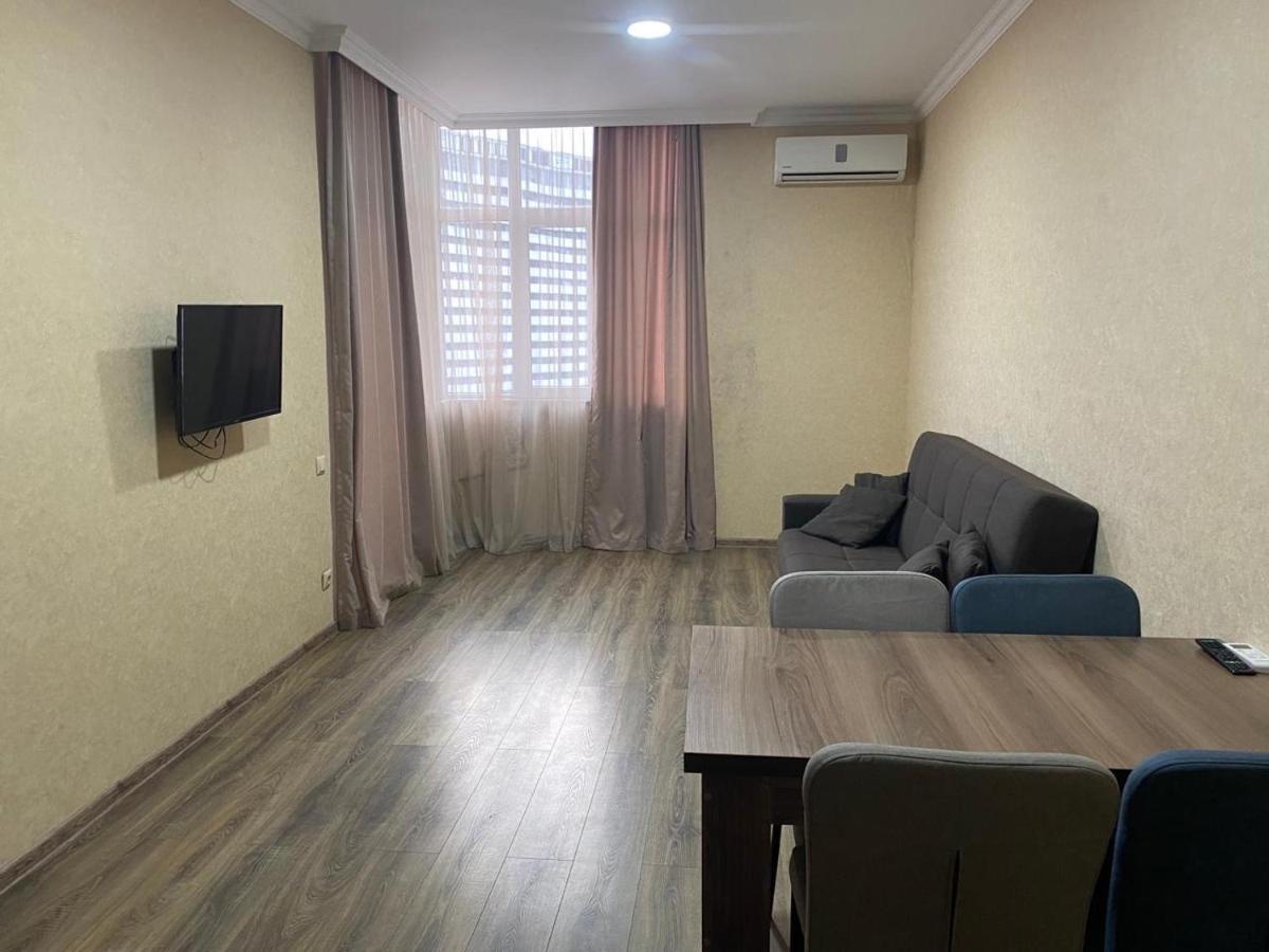 Apartment Black Sea Side バトゥーミ エクステリア 写真
